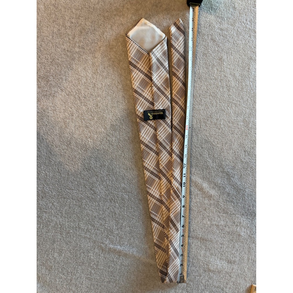 Wembley Mens Necktie Brown Tan Cream Diagonal Striped Textured Formal Silk Tie